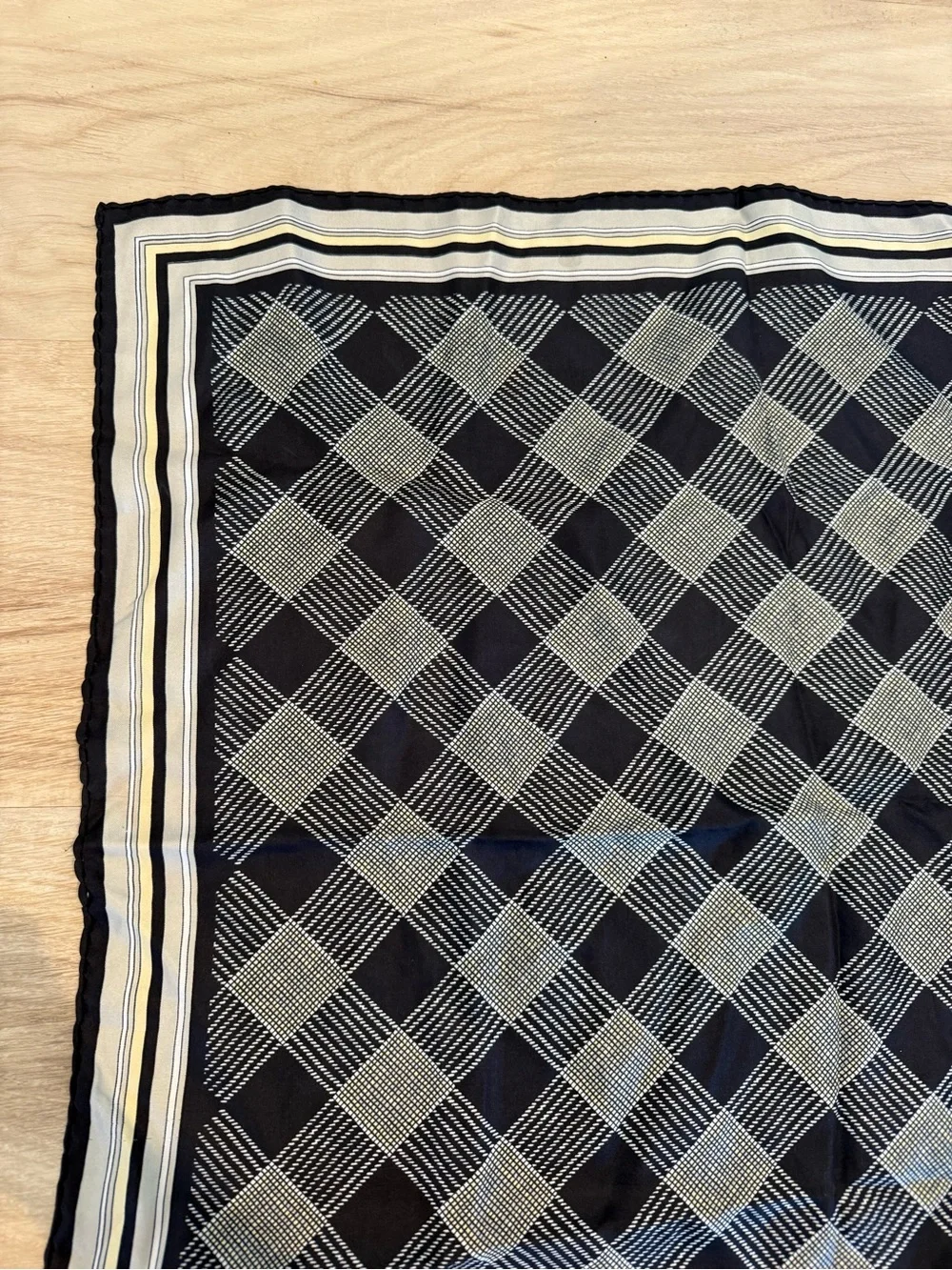 100% silk made in Italy scarf